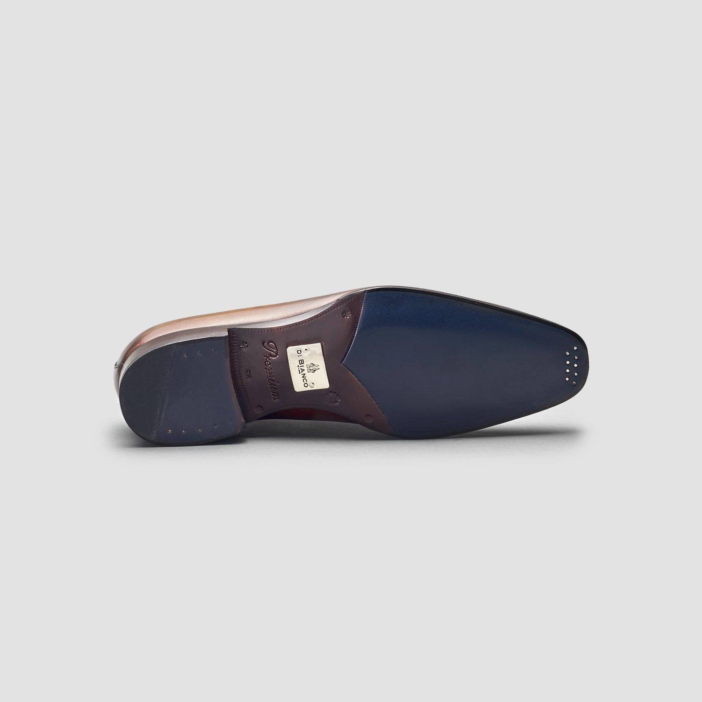 Pistoia Tabacco Men's Oxford