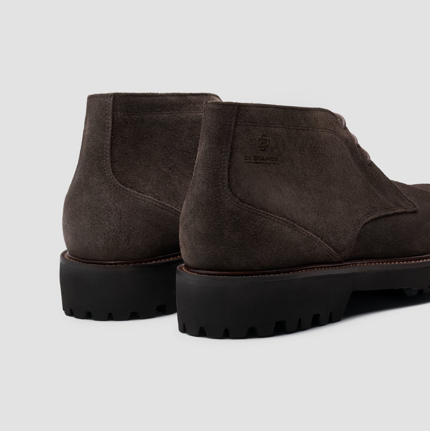 DB Larcius TMoro Suede Men's Chukka Boot