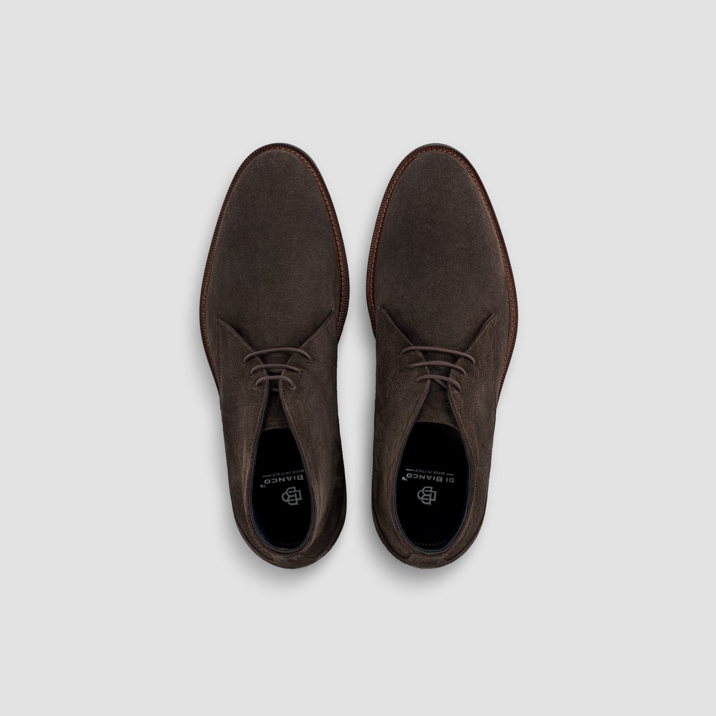 DB Larcius TMoro Suede Men's Chukka Boot