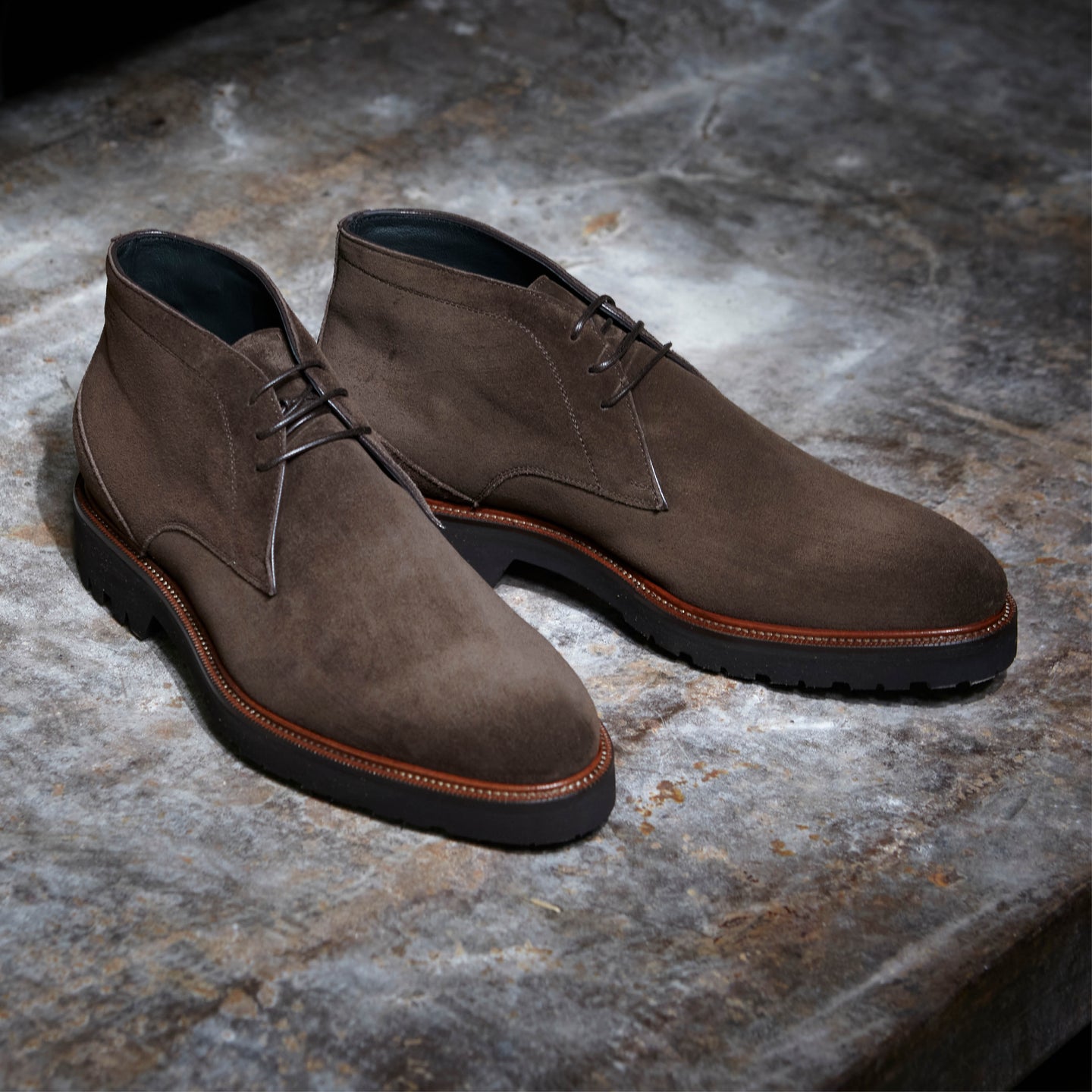 DB Larcius TMoro Suede Men's Chukka Boot