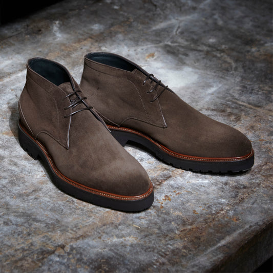 DB Larcius TMoro Suede Men's Chukka Boot