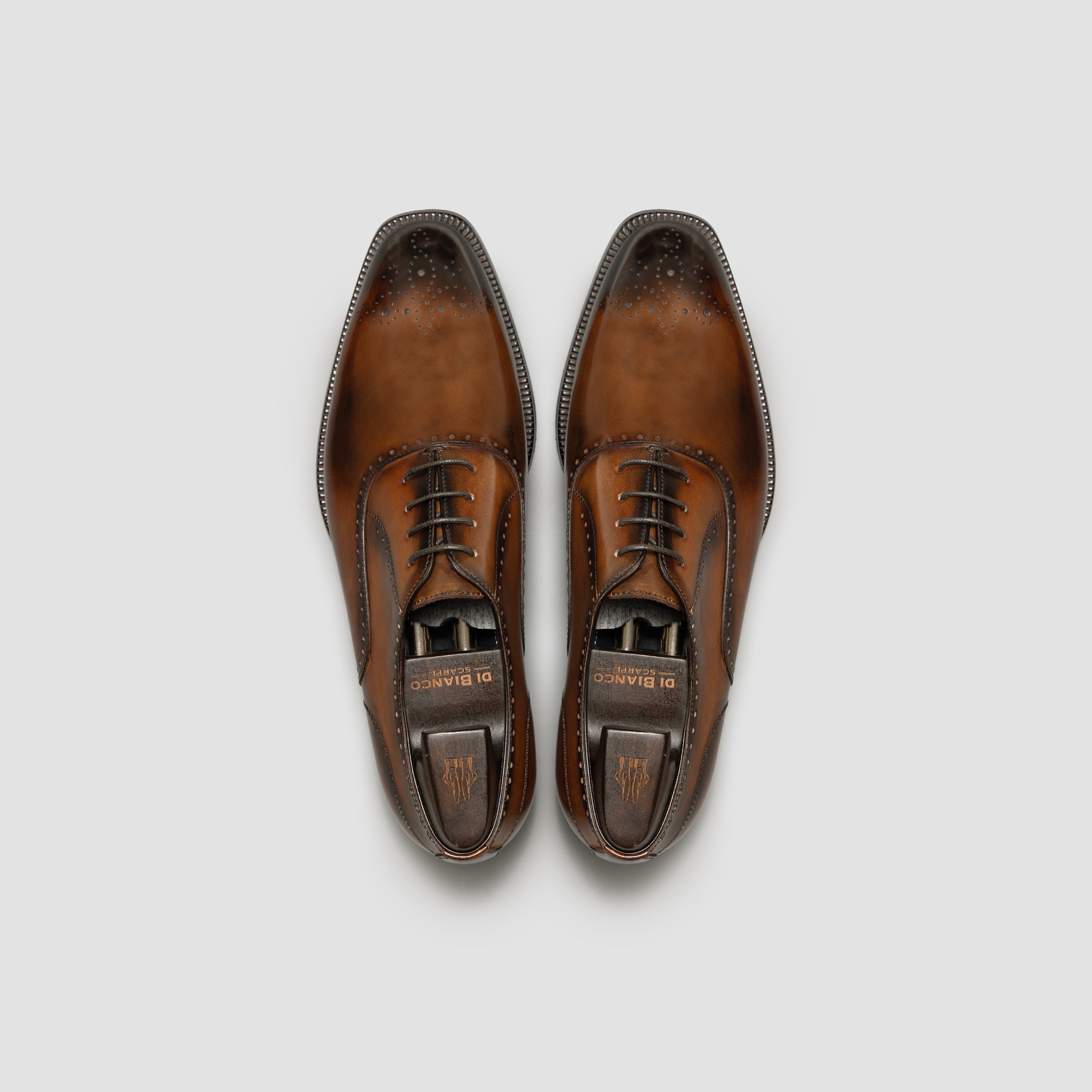 Trivino Brulee Men's Oxford